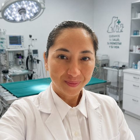Katherine Jara, veterinaria