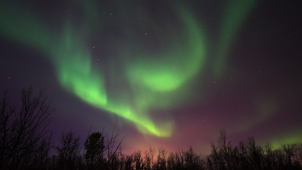 Aurora boreal sobre Kiruna, en la Laponia sueca