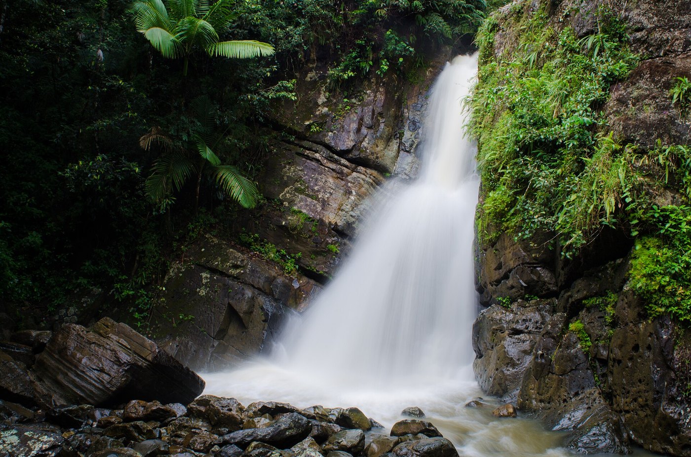 Cascada en El Yunque, Puerto Rico